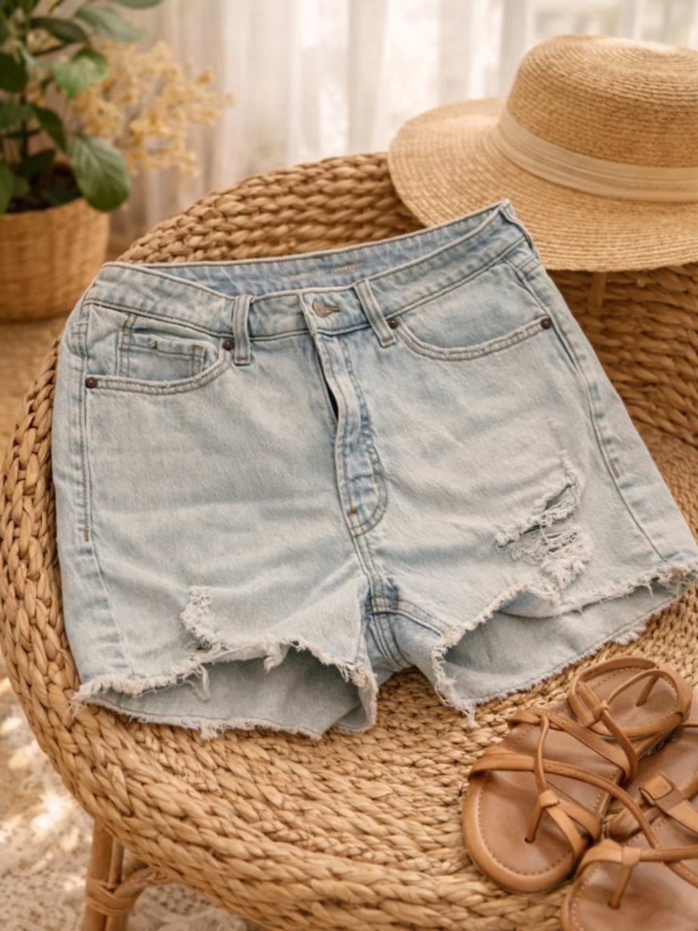 Light Wash Distressed Denim Shorts High Rise Boho Festival Summer Size 12